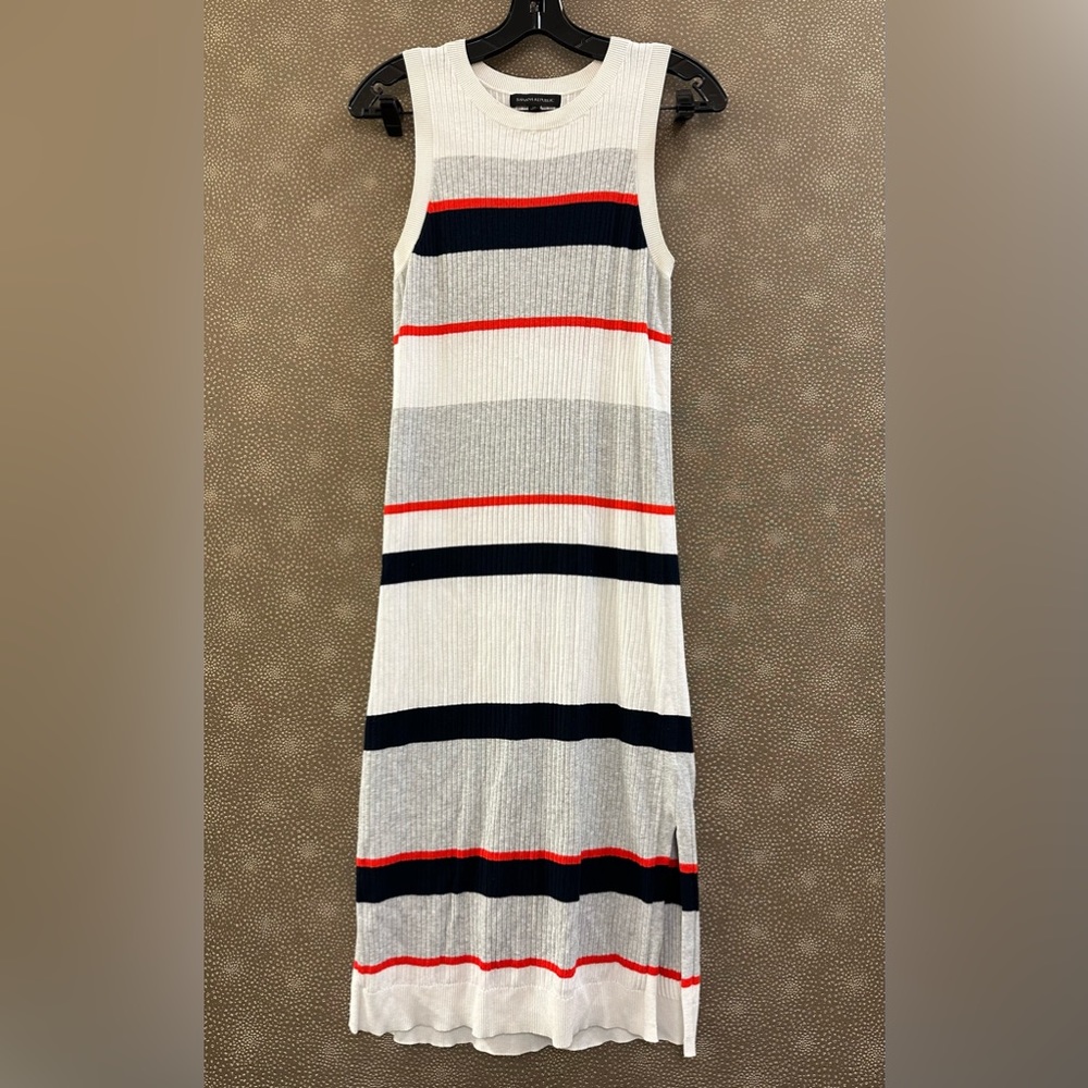 🔥🔥🔥Banana Republic Striped Ribbed Midi Dress